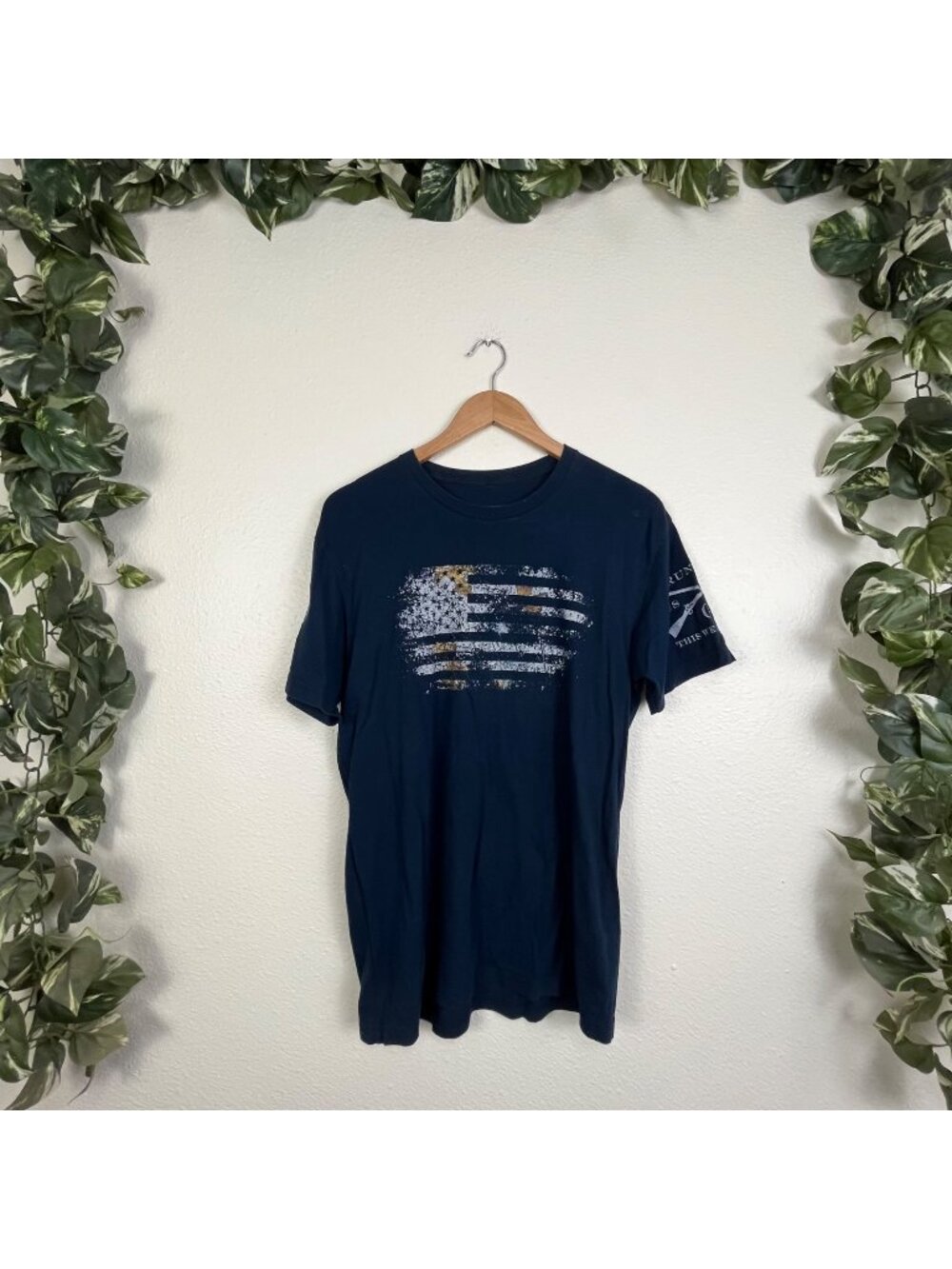 Grunt Style Woodland Camo Graphic Short Sleeve Shirt Blue Men’s Size M